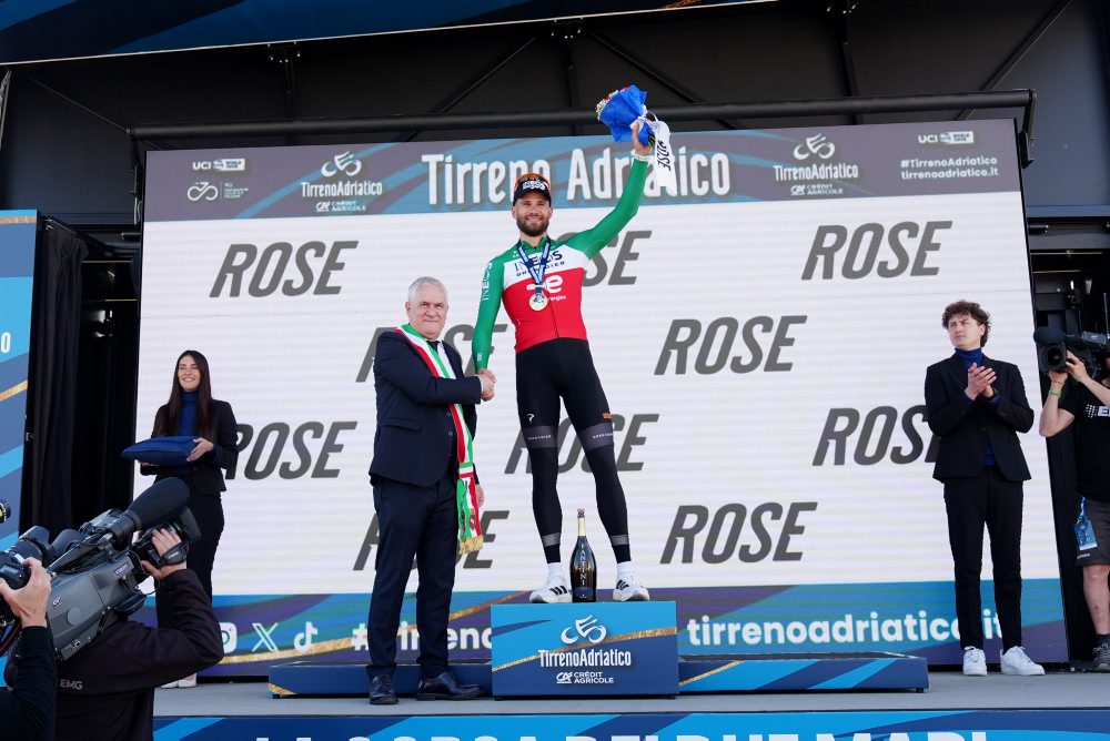 Ganna ovládol úvodnú časovku na Tirreno - Adriatico