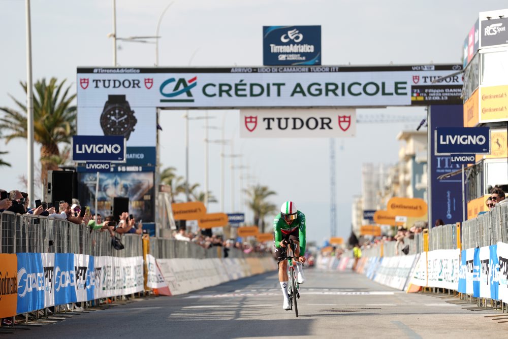 Ganna ovládol úvodnú časovku na Tirreno - Adriatico