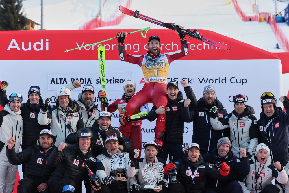 Lyžovanie-SP: Schwarz zvíťazil v obrovskom slalome v Alta Badii, Odermatt šiesty