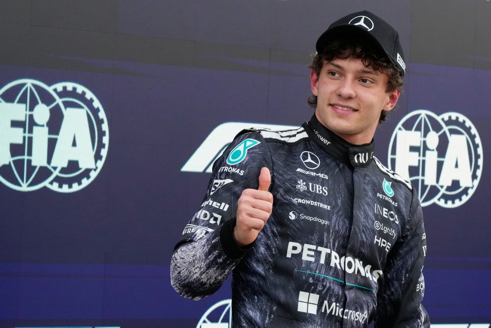 Talian Kimi Antonelli získal pole position na Veľkú cenu Japonska, Verstappen až jedenásty