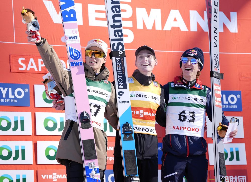 Lyžovanie-skoky-SP:V Sappore double Prevca,Kapustík nepostúpil do hlavnej súťaže