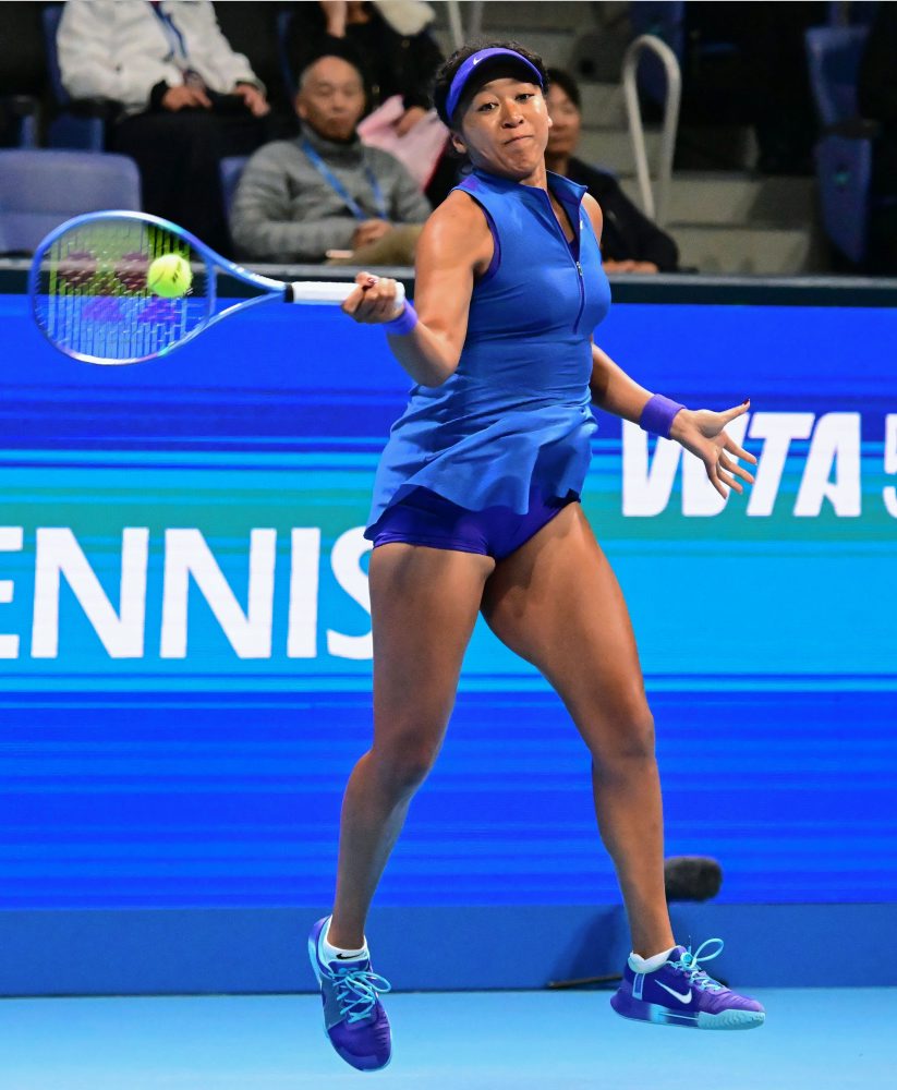 Osemfinále dvojhry na turnaji WTA 500 v Tokiu: Mia Pohánková - Naomi Osaková 