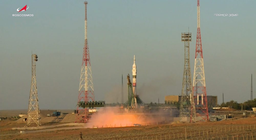 Štart lode Sojuz s posádkou pre ISS