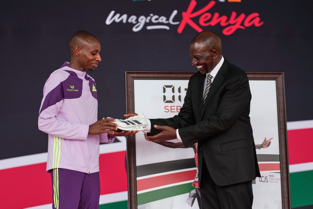 Sabastian Sawe sa stretol s kenským prezidentom 