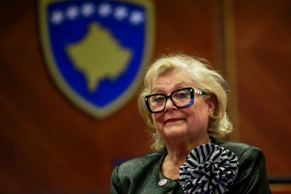 Kosovský parlament zvolil prezidentku, vyhol sa tak rozpusteniu