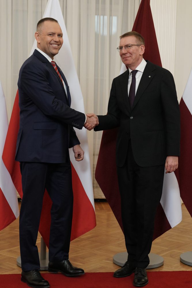 Nawrocki v Lotyšsku 