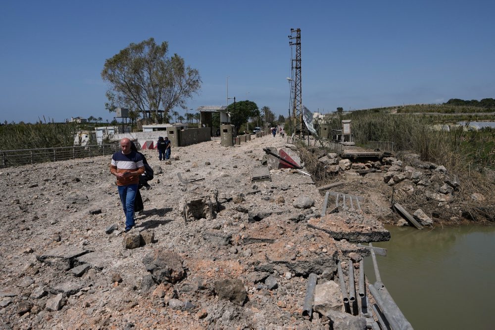 Izrael pokračuje v útokoch na južný Libanon