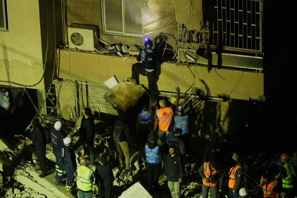 Izrael prvýkrát od začiatku prímeria útočil na predmestí Bejrútu