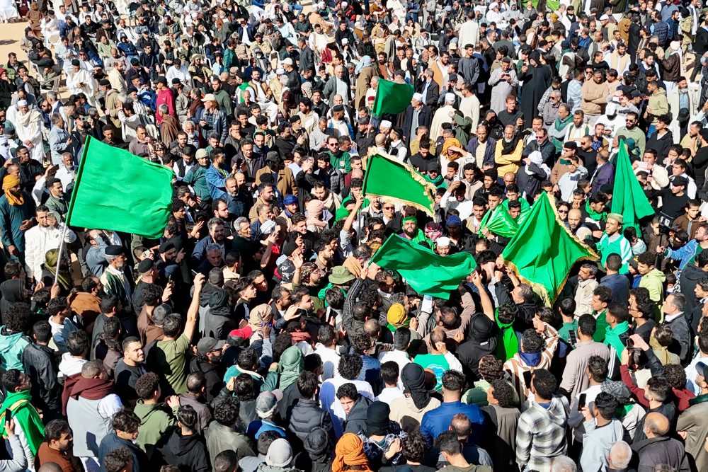 Pohreb zavraždeného Kaddáfího syna Sajfa Isláma v Líbyi