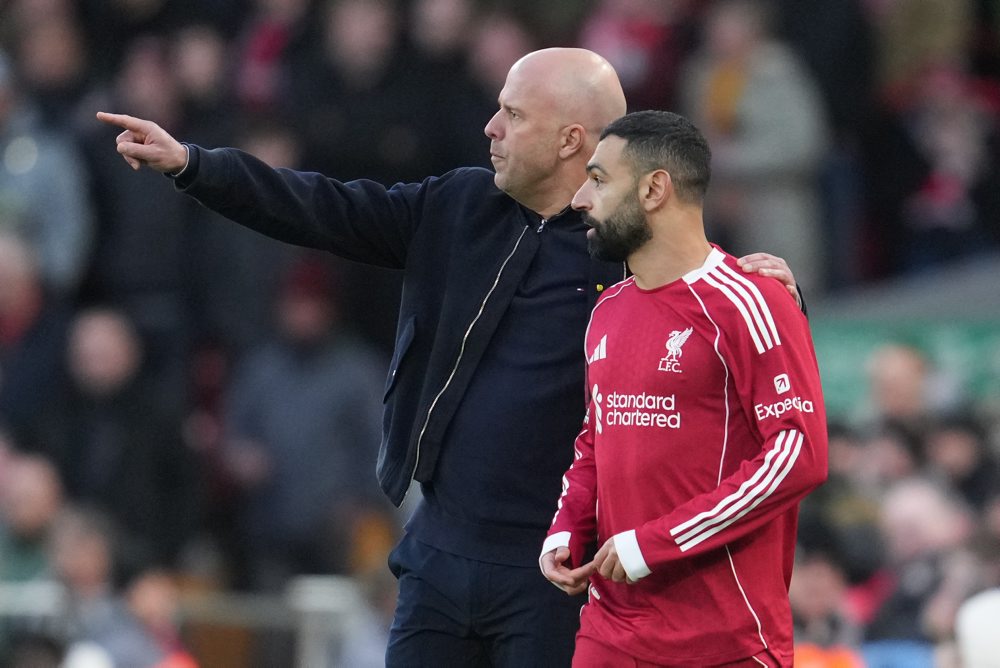 Futbal: Slot verí v úspešný záver sezóny, vyzdvihol prístup Salaha