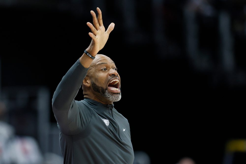 Orlando Magic ukončilo spoluprácu s trénerom Mosleym