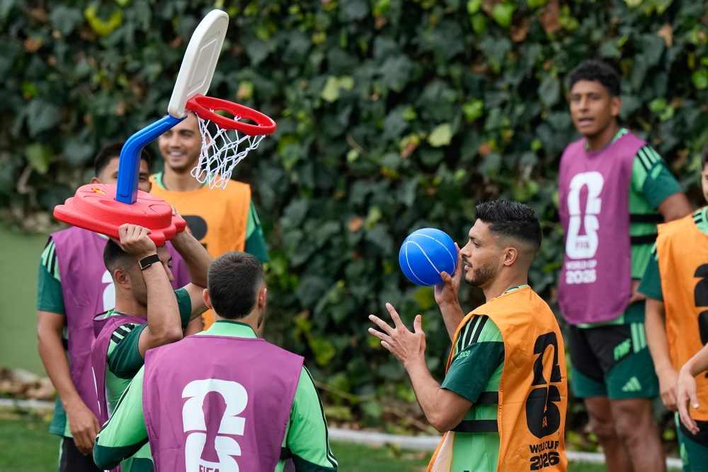 Tréning Mexika pred otváracím duelom proti JAR na MS vo futbale v Mexiku
