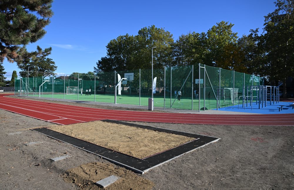 Nový multišportový areál Gymnázia Ľudovíta Štúra v Michalovciach