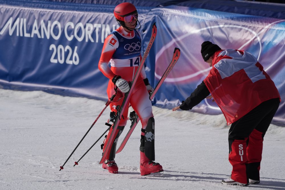 Švajčiari Von Allmen a Nef získali zlato v tímovej kombinácii