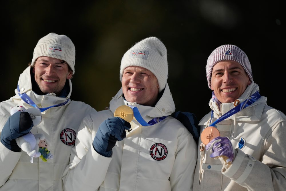 Nór Johannes Dale-Skjevdal prekvapivým víťazom pretekov s hromadným štartom v biatlone