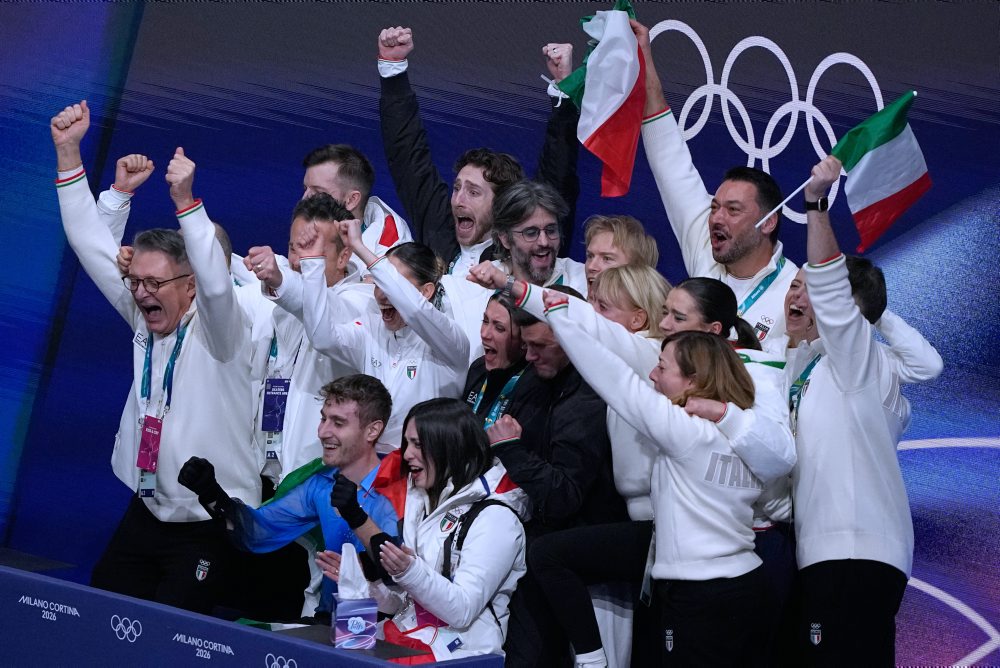 ZOH26-Krasokorčuľovanie: USA zlaté v tímoch, Malinin: „Splnili sme cieľ“