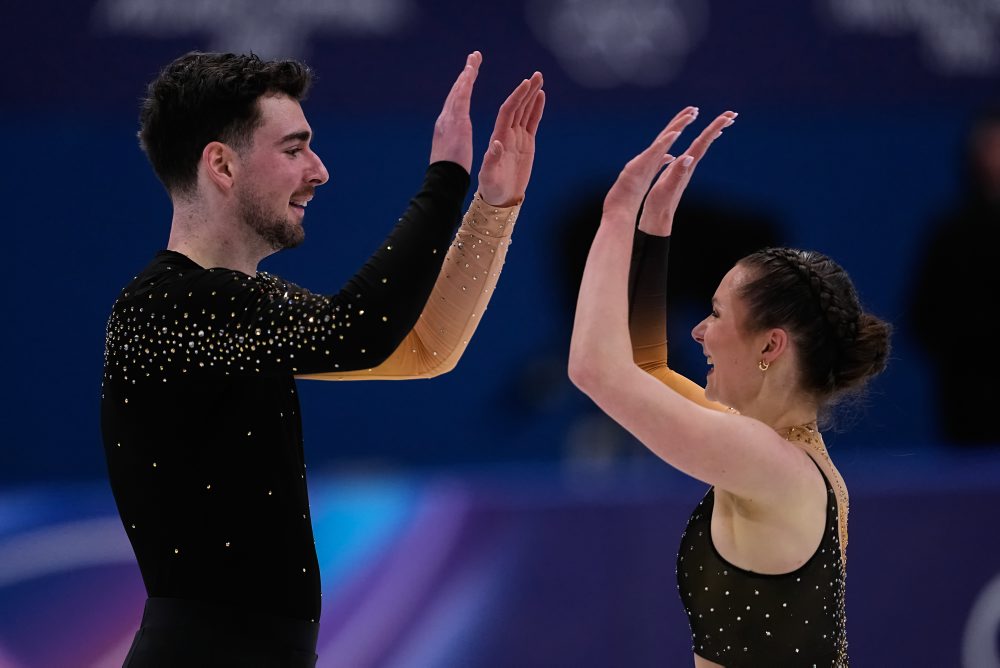 ZOH26: Krasokorčuľovanie - krátky program športových dvojíc