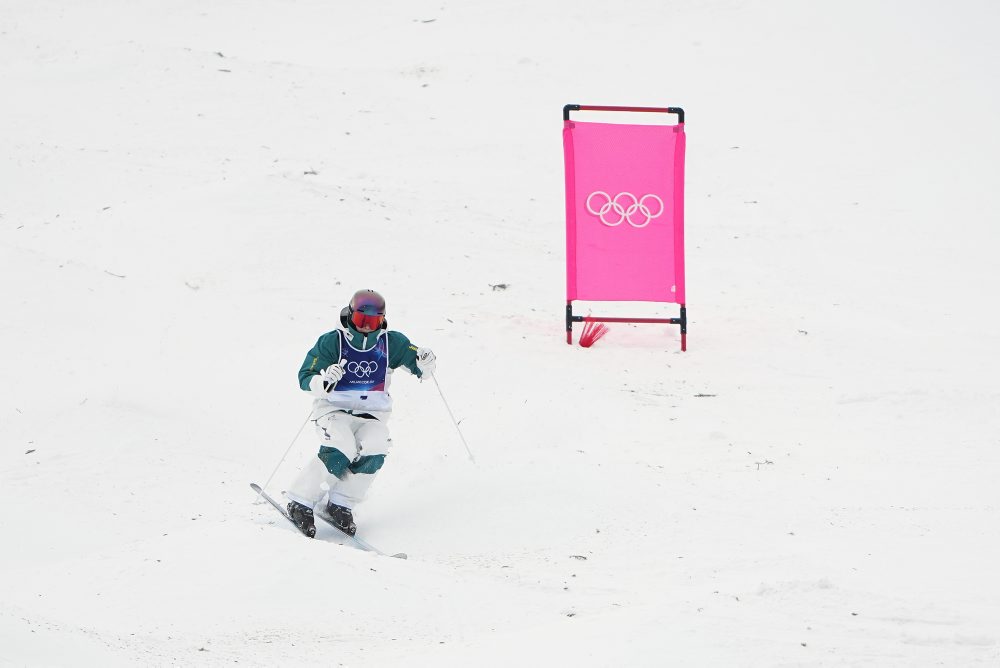 Finále akrobatických lyžiarov v disciplíne mogulus