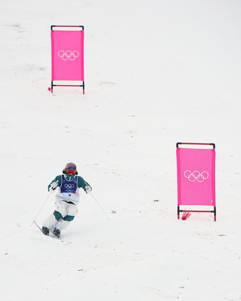 Finále akrobatických lyžiarov v disciplíne mogulus