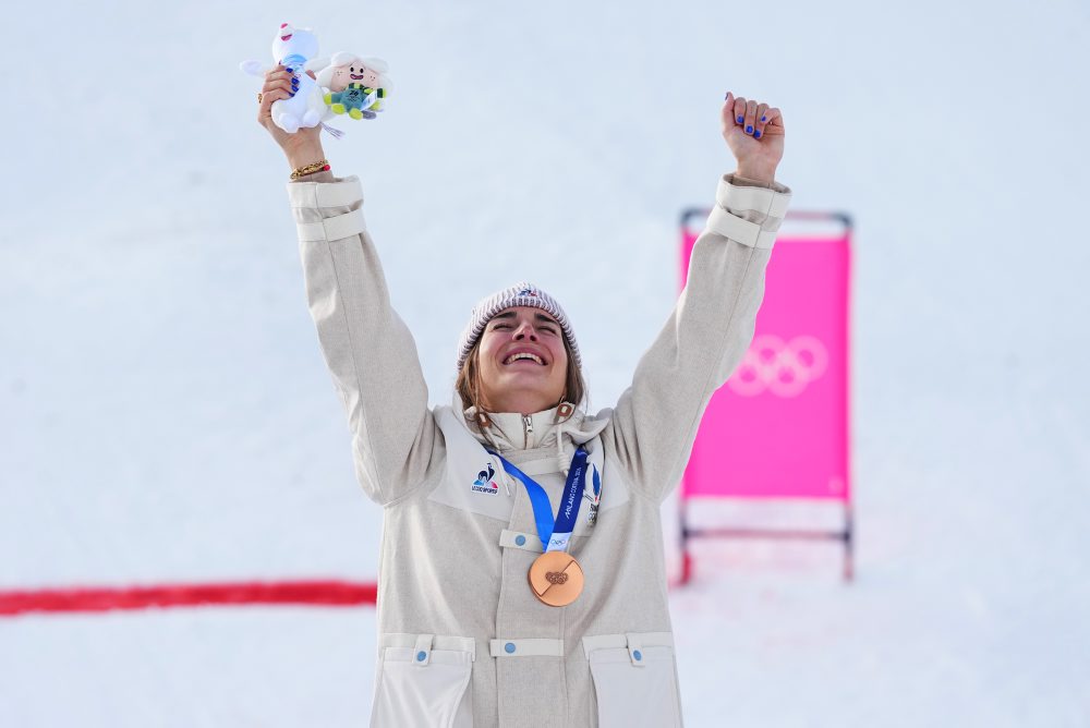 Finále akrobatických lyžiarov v disciplíne mogulus