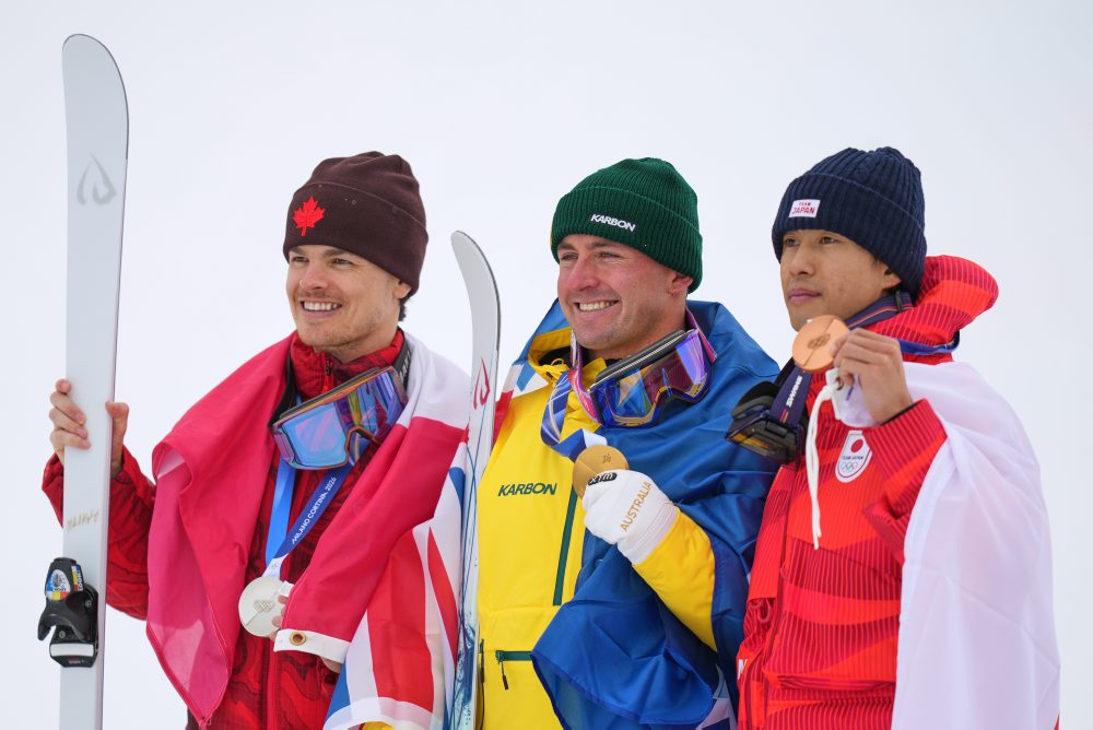 Finále akrobatických lyžiarov v disciplíne mogulus