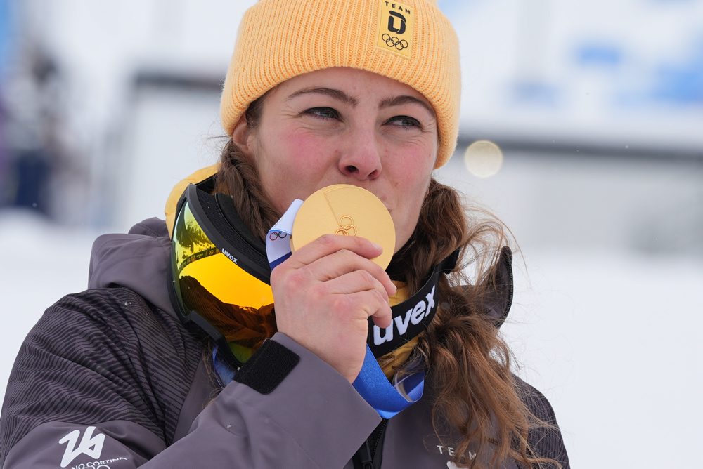 Finále v skikrose žien na ZOH26 v Livigne 