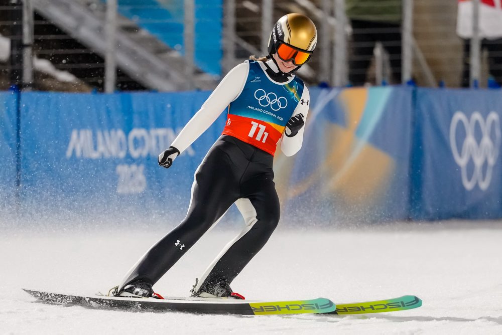 Súťaž miešaných tímov v skokoch na lyžiach 