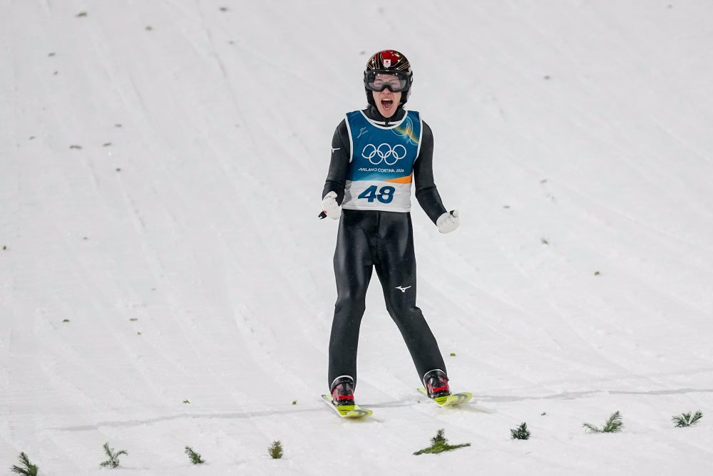 ZOH26 lyžovanie : Skoky mužov na veľkom mostíku