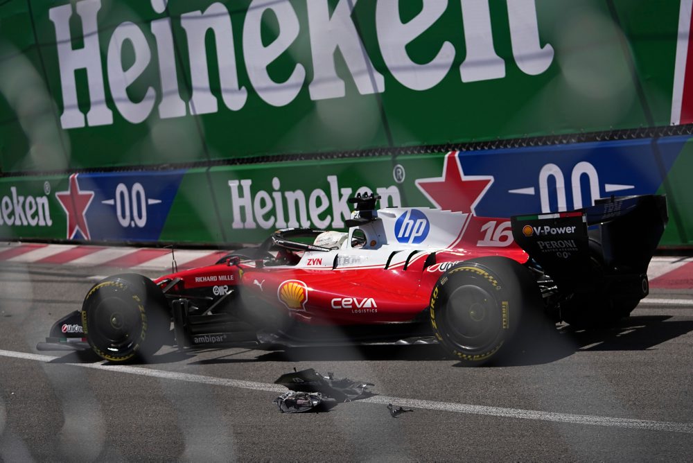 Charles Leclerc z Monaka prvý voľný tréning na okruhu v Monaku 