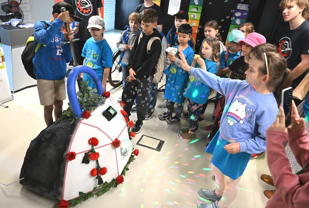 Prototypy vysnívaných vynálezov predstavujú žiaci na MyMachine Expo v Košiciach