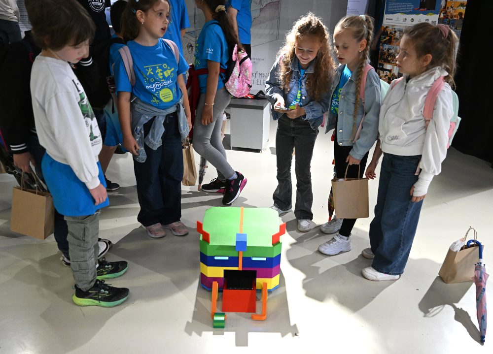 Prototypy vysnívaných vynálezov predstavujú žiaci na MyMachine Expo v Košiciach