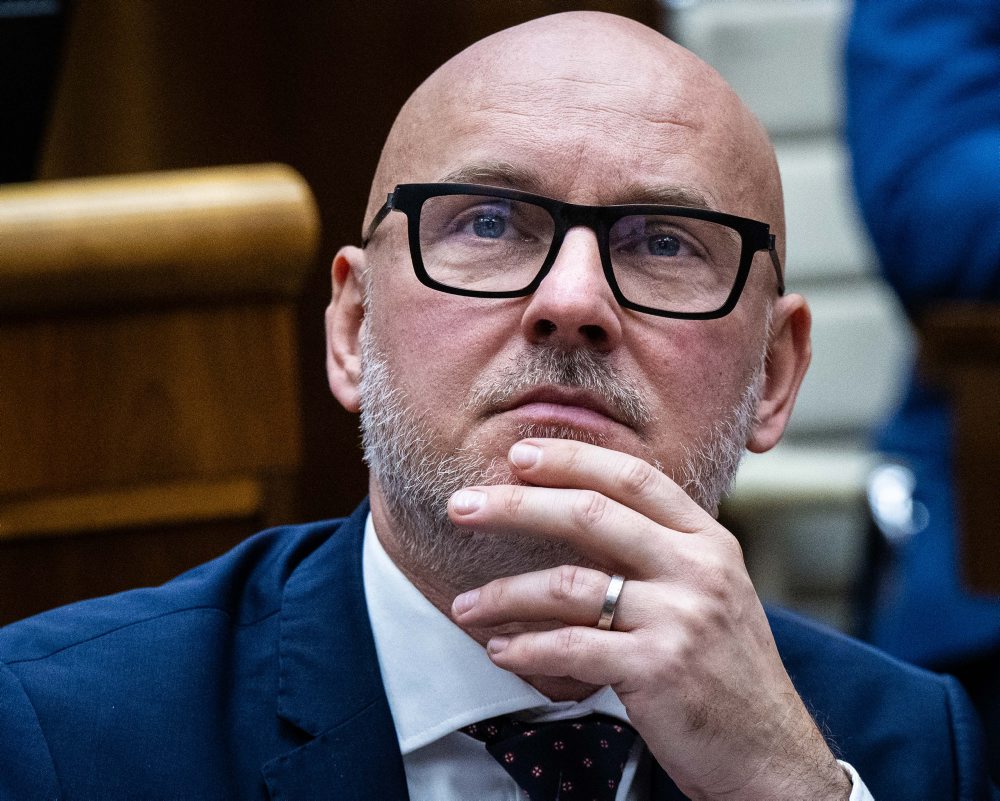 46. schôdza parlamentu