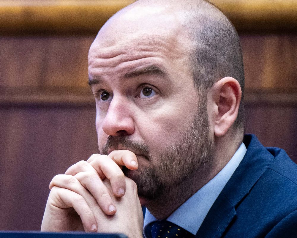 46. schôdza parlamentu