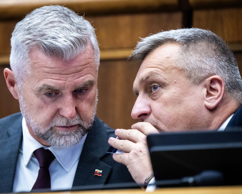 46. schôdza parlamentu