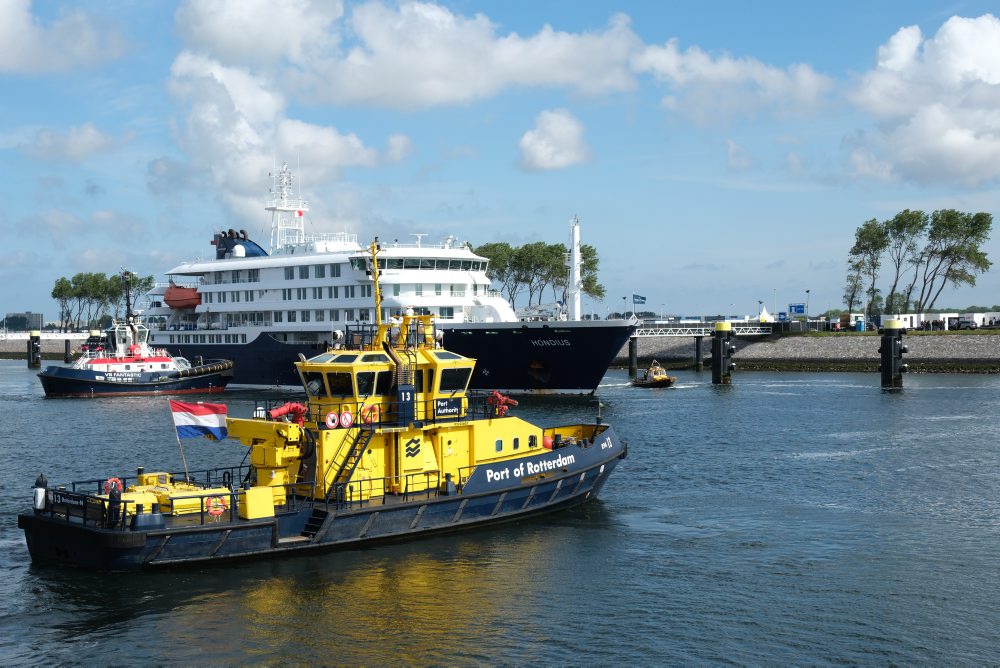 Loď MV Hondius zakotví v Rotterdame, WHO považuje riziko nákazy naďalej za nízke