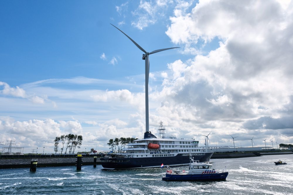 Loď MV Hondius zakotví v Rotterdame, WHO považuje riziko nákazy naďalej za nízke