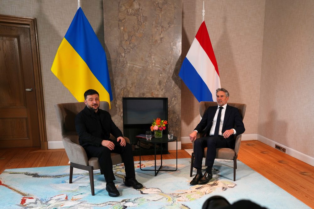 Zelenskyj požiada USA o viac zbraní a sankcie, ak Putin odmietne návrhy na mier