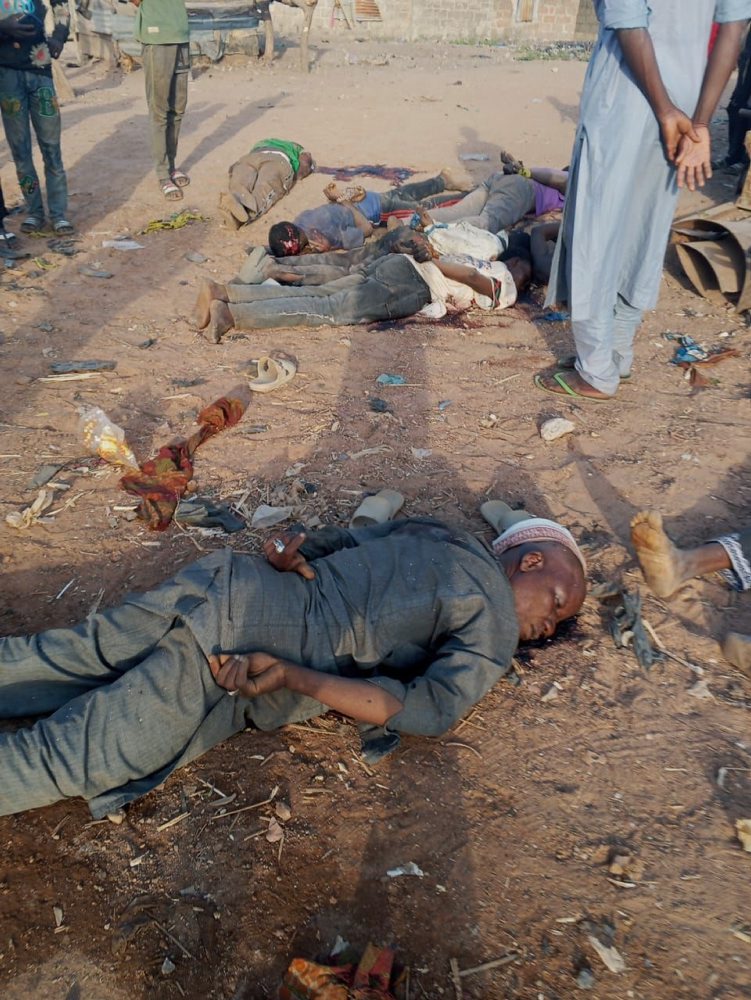 Ozbrojenci zabili pri útokoch v Nigérii na dve dediny najmenej 162 ľudí