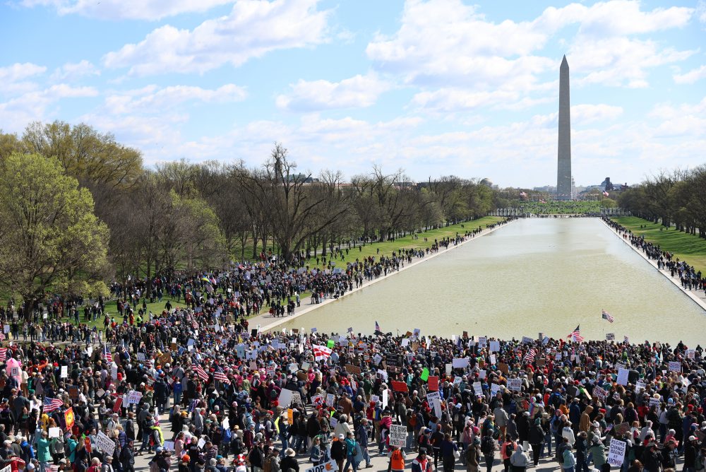 V USA sa koná nová vlna protestov proti Donaldovi Trumpovi; tretia za necelý rok