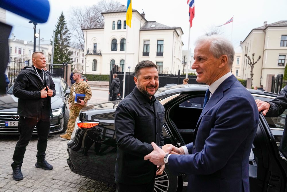 Volodymyr Zelenskyj pricestoval na návštevu Nórska, stretol sa s premiérom Störeom
