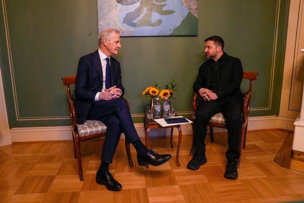 Volodymyr Zelenskyj pricestoval na návštevu Nórska, stretol sa s premiérom Störeom