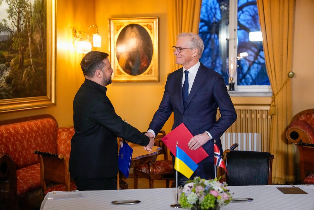 Volodymyr Zelenskyj pricestoval na návštevu Nórska, stretol sa s premiérom Störeom
