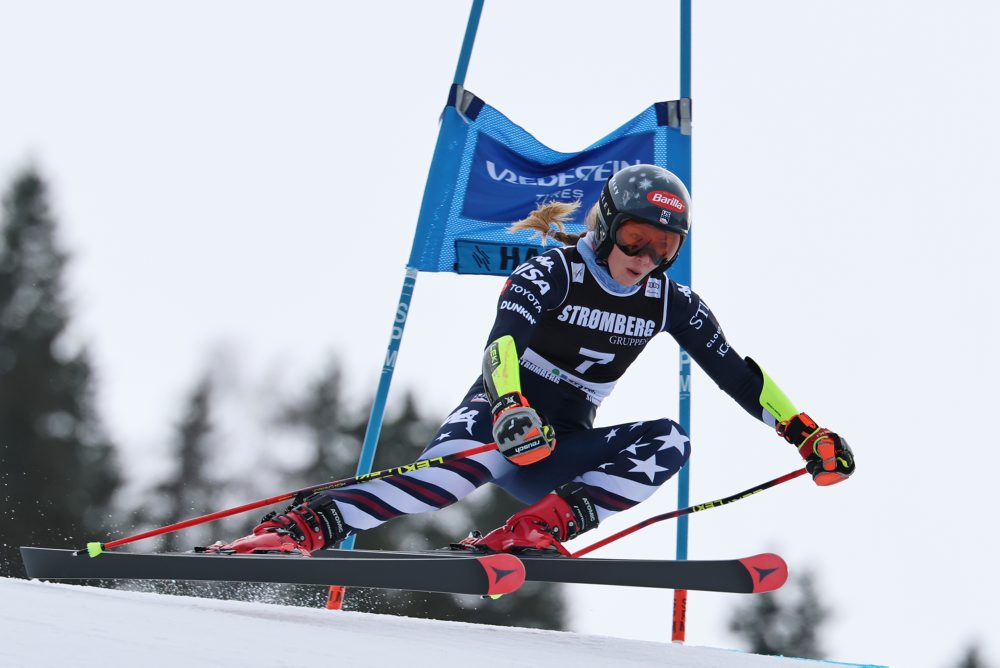 Američanka Mikaela Shiffrinová skončila 17. po 1. kole obrovského slalomu v Hafjelli