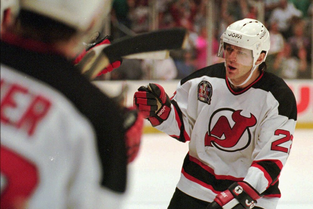 NHL: Vo veku 60 rokov zomrel Claude Lemieux