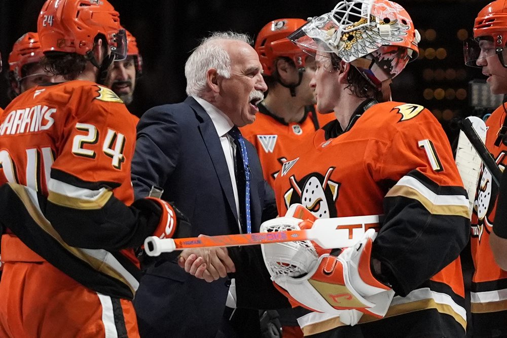NHL: Quenneville dosiahol tisíc víťazstiev ako druhý tréner v histórii