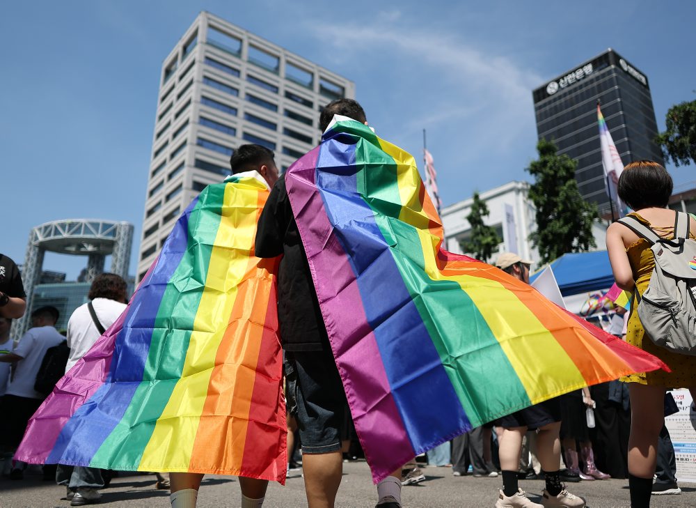 V Kórei sa zhromaždili tisíce ľudí na pochode Pride i na demonštrácii proti nemu