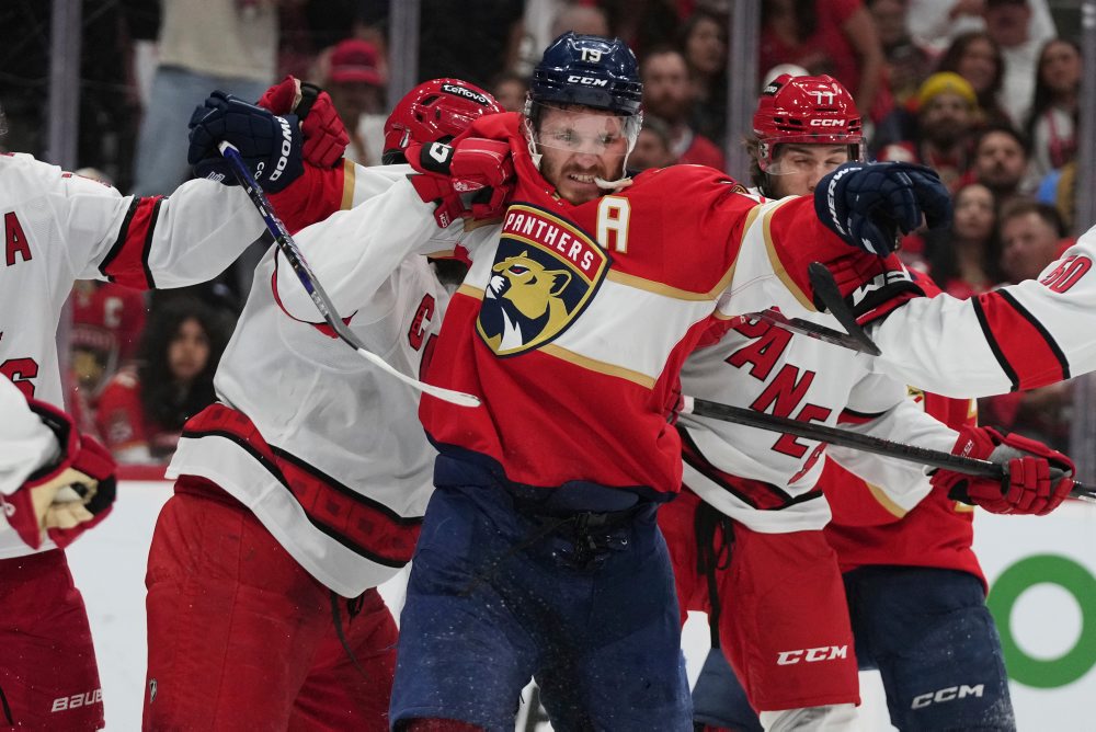 NHL: Tkachuk sa vrátil do tréningového procesu Floridy
