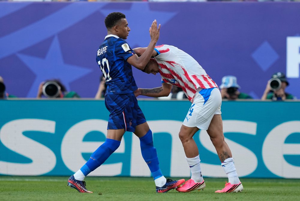 Osemfinále MS vo futbale: Paraguaj - Francúzsko 