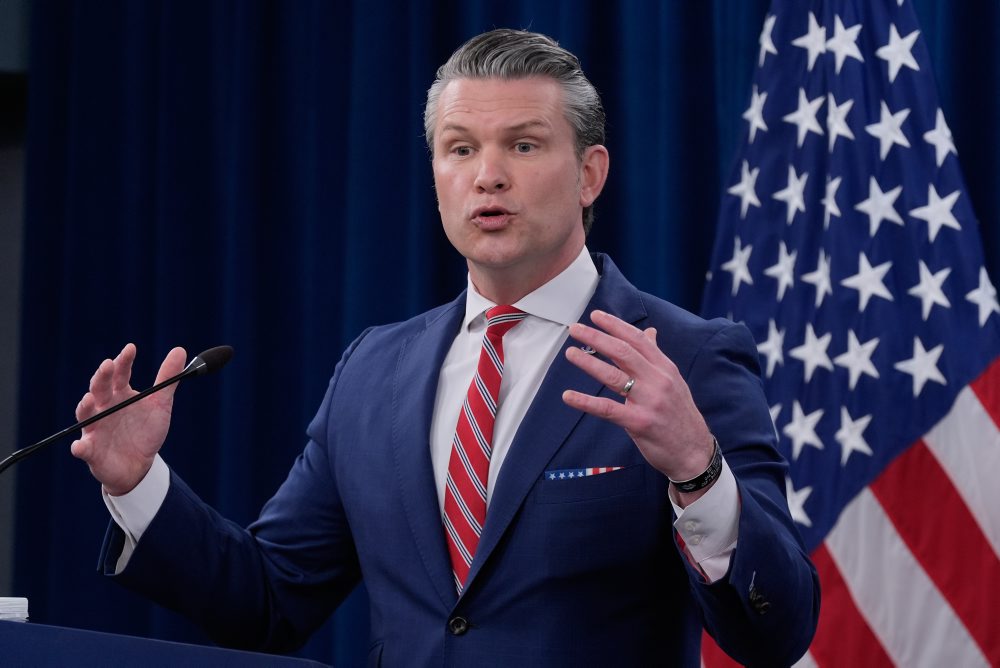 Hegseth: Prímerie s Iránom je platné aj počas operácie Projekt sloboda