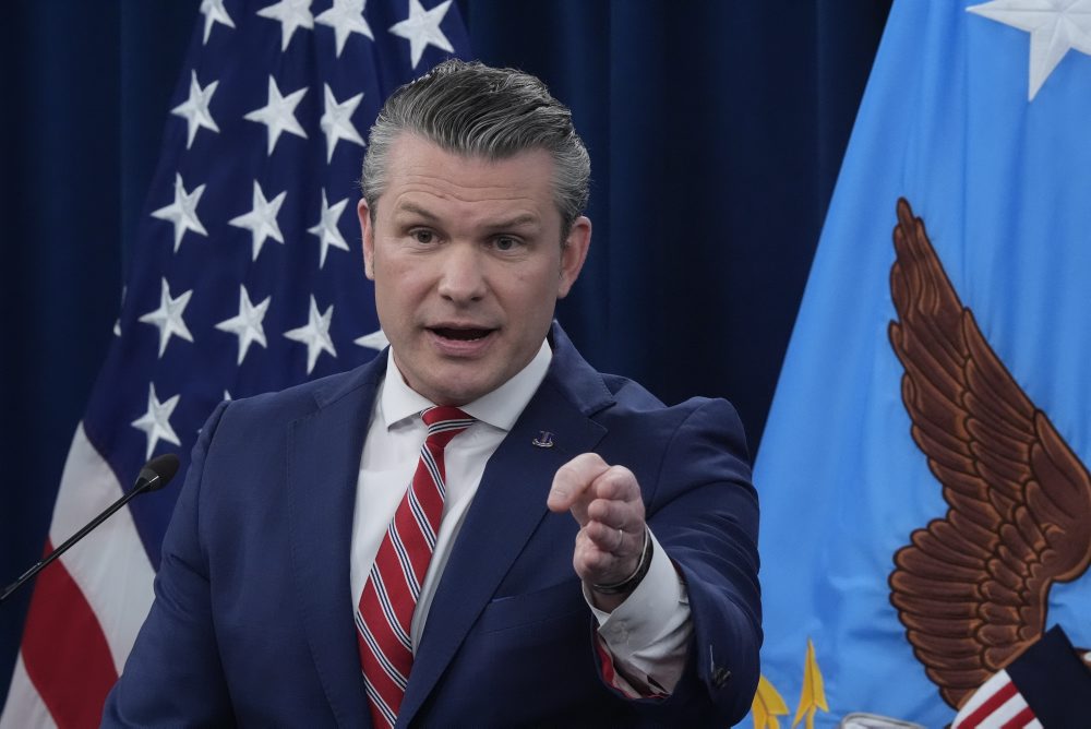 Hegseth: Prímerie s Iránom je platné aj počas operácie Projekt sloboda